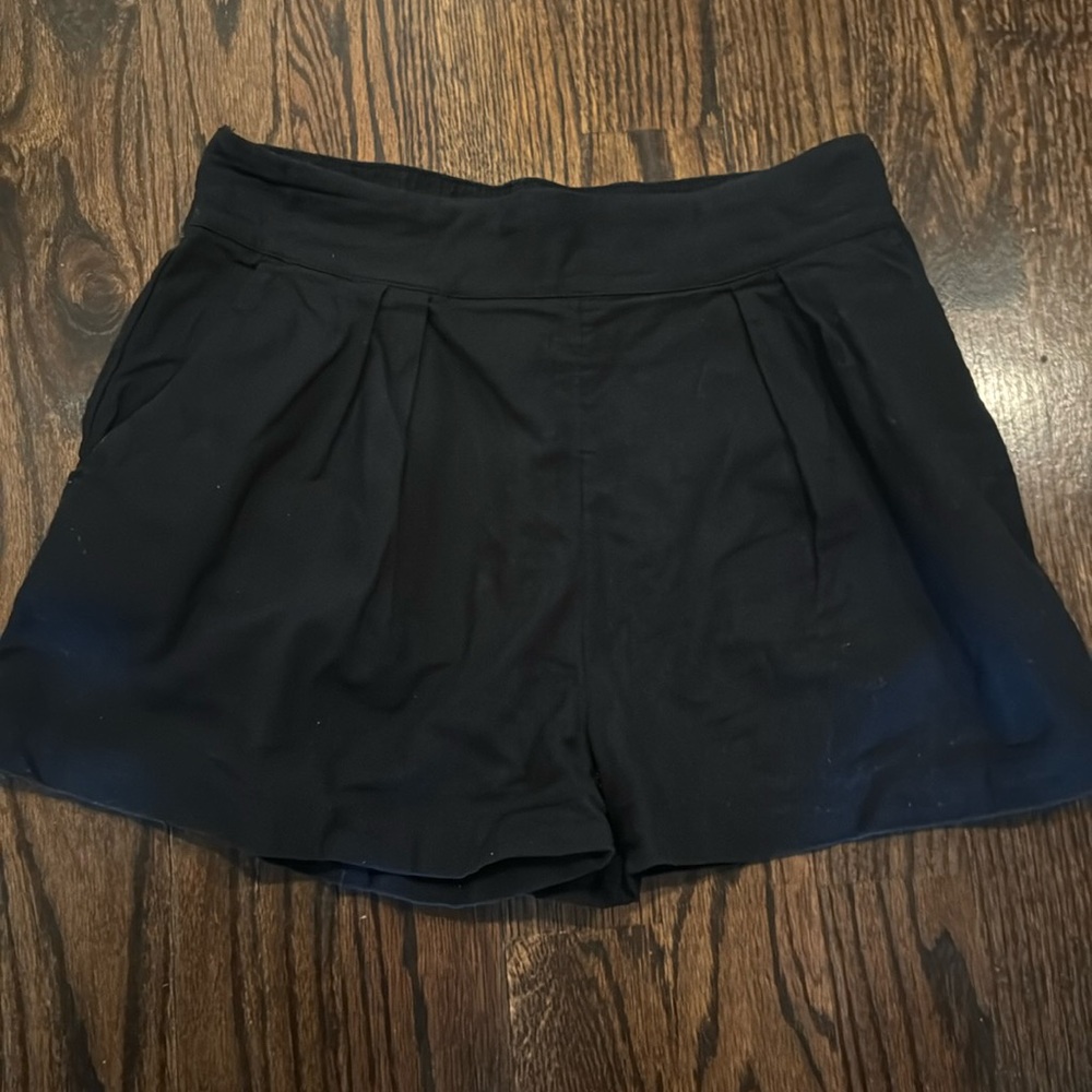 Abercrombie Black Pull-On Linen Shorts